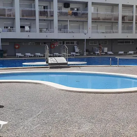 517 Golden Coast Royal Apartment *