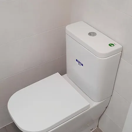 517 Golden Coast Royal Apartment