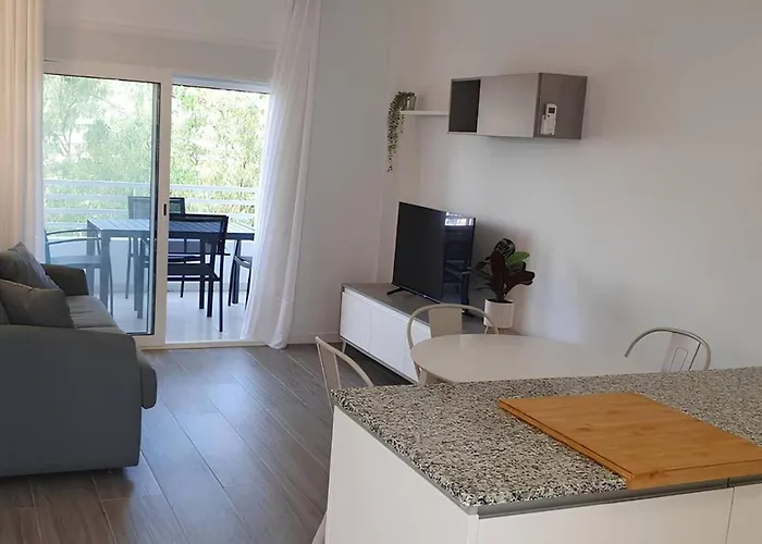 517 Golden Coast Royal Апартаменты *